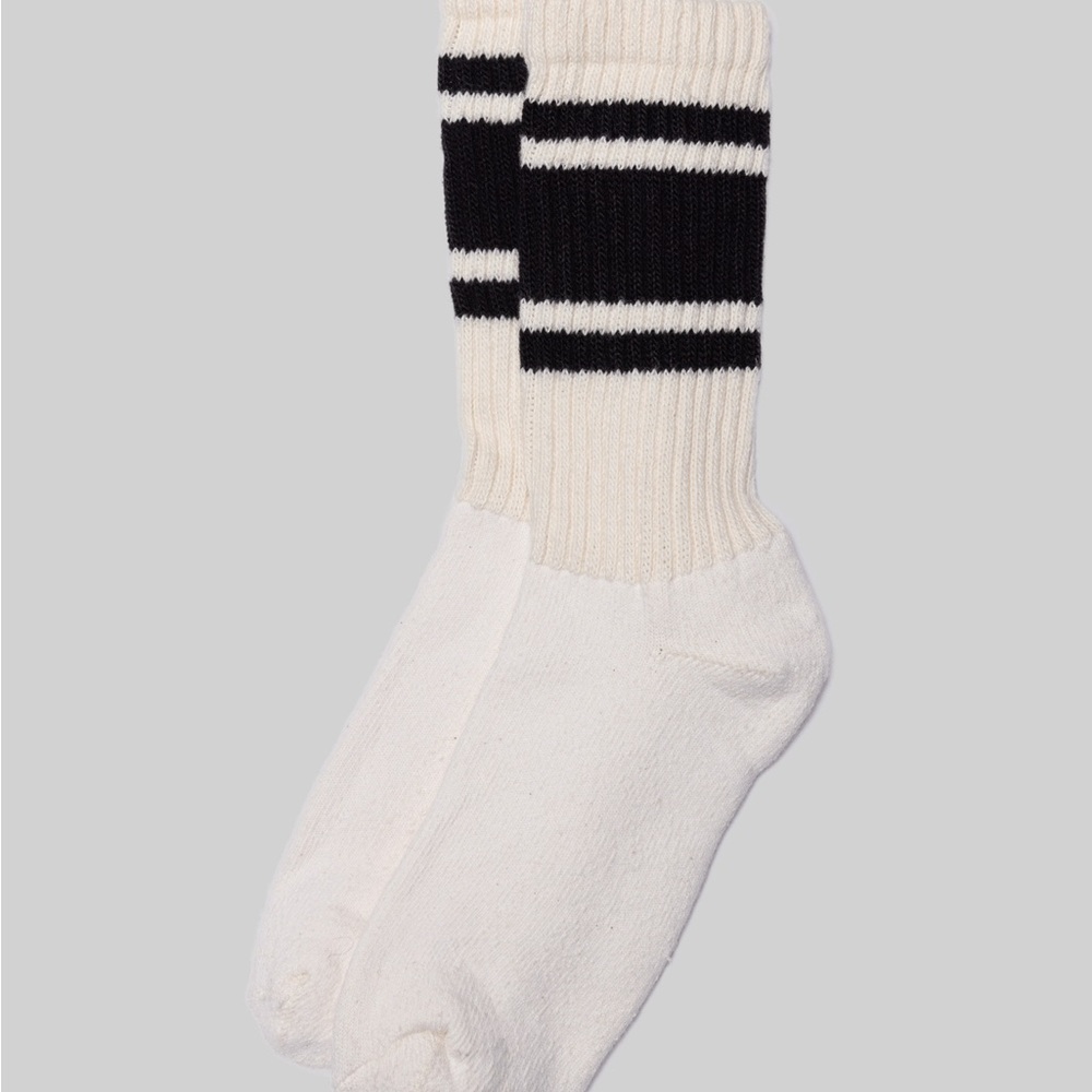 AMERICAN TRENCH WOMENS RETRO MONO STRIPE CREW SOCKS BLACK OS NWT